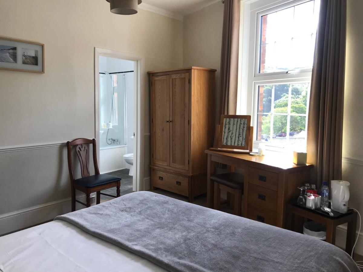 Castle Hill Guest House Lynton Buitenkant foto