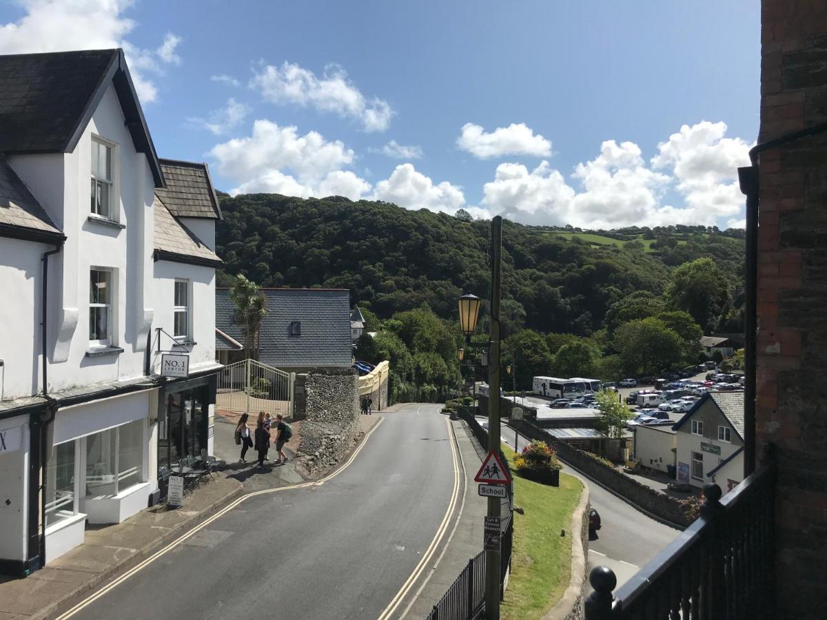 Castle Hill Guest House Lynton Buitenkant foto
